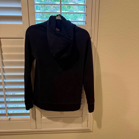 Lululemon Hoodie, Sz 2, Black - Picture 4 of 7